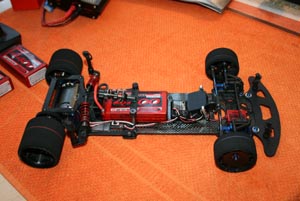 Un prototype Pro10 200mm sur base de Team Associated RC10 R5.