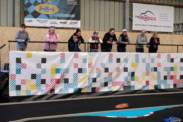Evèmement: Journée Découverte au circuit indoor du club IRCR (Indoor RC Romand), Lucens (Suisse), 27/04/2024.