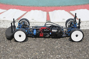 Technique: Montage, essai et préparation du Tamiya TRF420X, deuxième partie.