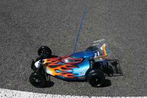 Vintage: Traxxas TRX-1 (1992), quatrième partie: "Blue is Better".