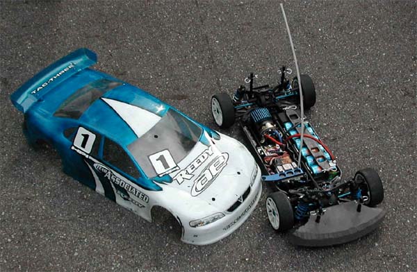 La Team Associated TC3 du champion d'Europe 2002, le finlandais Juho Levänen