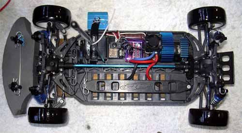 La Team Associated TC3 de Martial Bouillard.