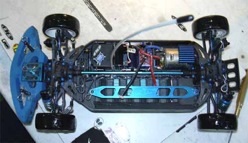 La Team Associated TC3 de Pierre-François Brune