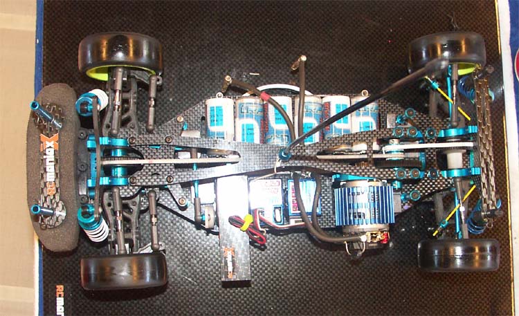 La Tamiya TRF415 de Frank Saupe.